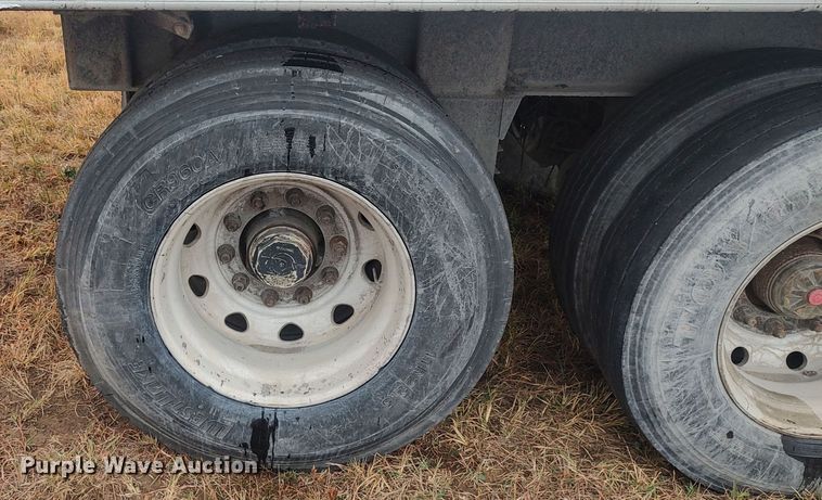 image for item LK9297 2003 Mate  end dump trailer