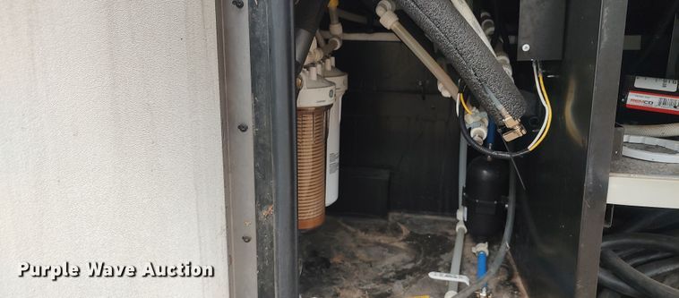 image for item LK9300 2003 Winnebago Journey DL  RV