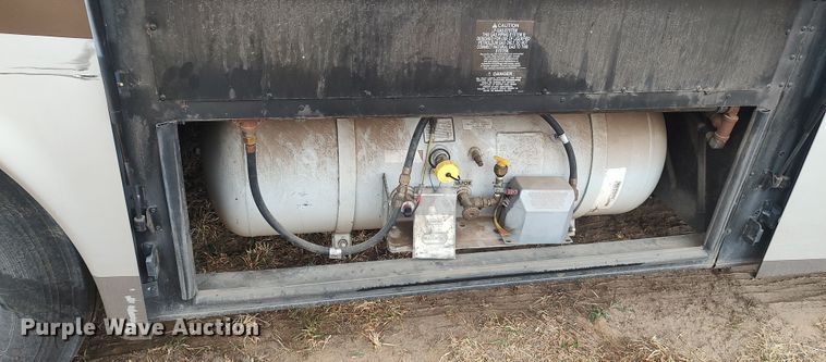 image for item LK9300 2003 Winnebago Journey DL  RV