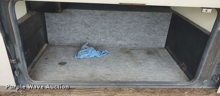 image for item LK9300 2003 Winnebago Journey DL  RV