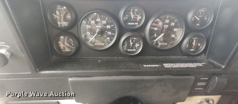 image for item LK9300 2003 Winnebago Journey DL  RV