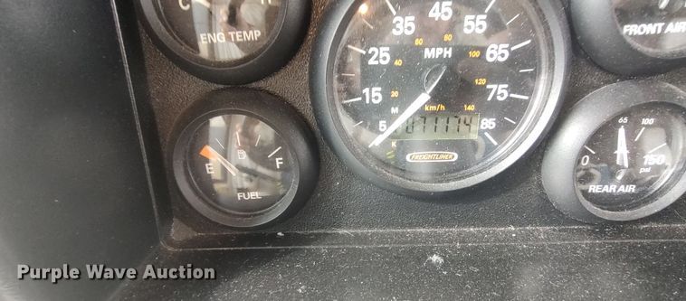 image for item LK9300 2003 Winnebago Journey DL  RV