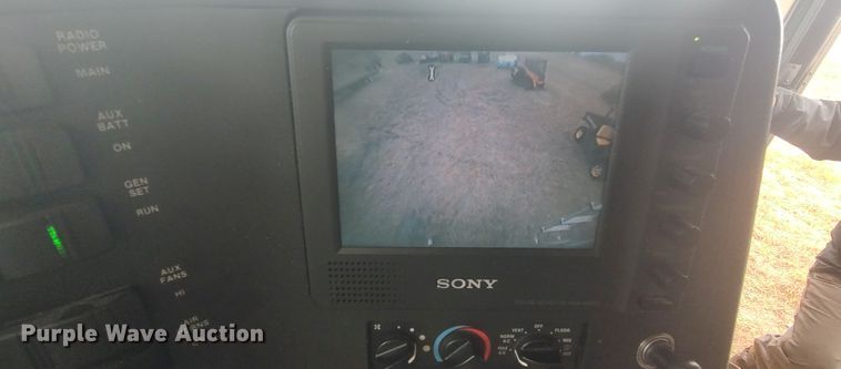 image for item LK9300 2003 Winnebago Journey DL  RV