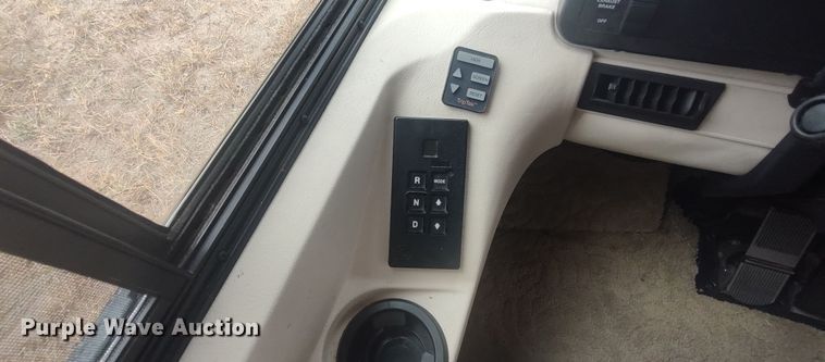 image for item LK9300 2003 Winnebago Journey DL  RV