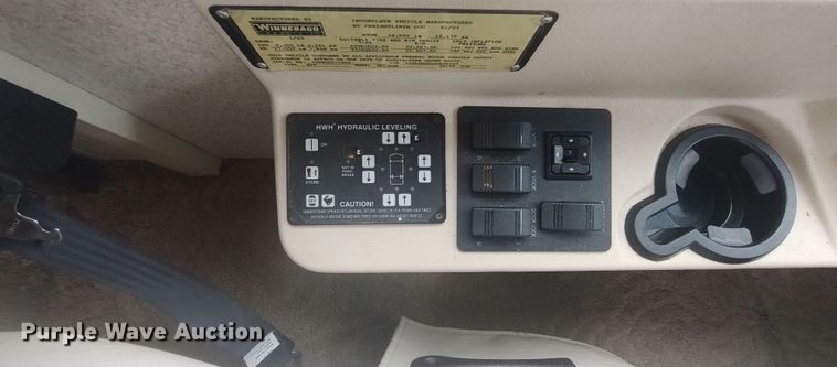 image for item LK9300 2003 Winnebago Journey DL  RV