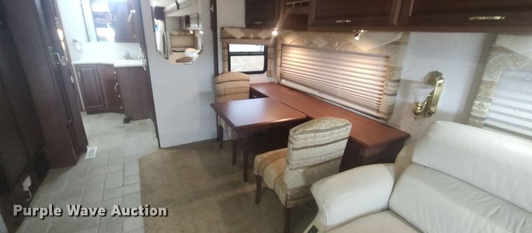 image for item LK9300 2003 Winnebago Journey DL  RV