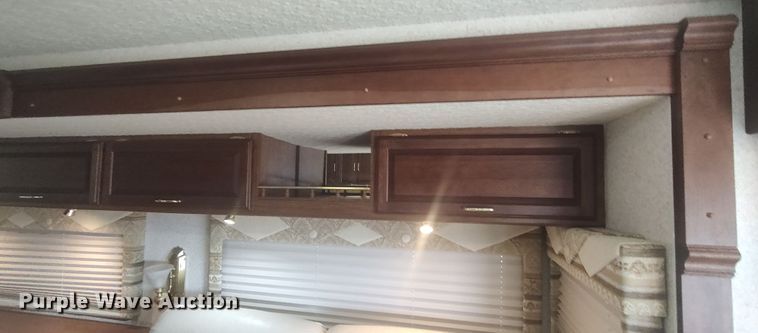 image for item LK9300 2003 Winnebago Journey DL  RV