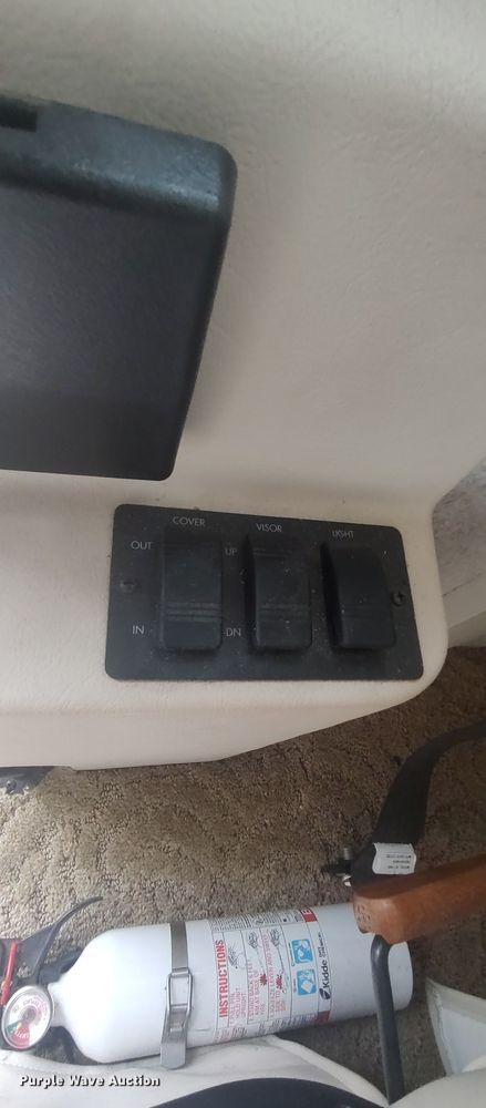 image for item LK9300 2003 Winnebago Journey DL  RV