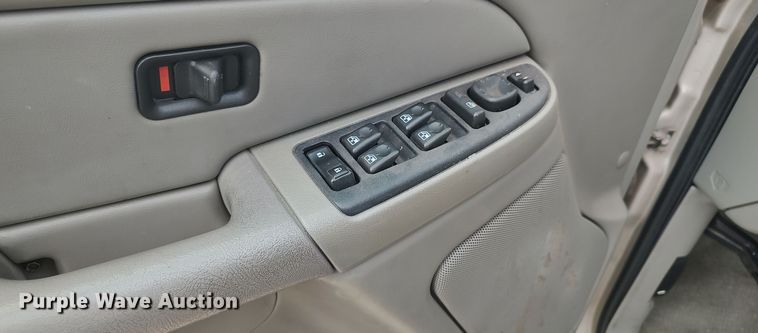 image for item LK9307 2005 Chevrolet Tahoe  SUV