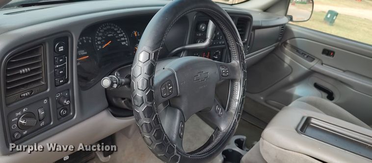 image for item LK9307 2005 Chevrolet Tahoe  SUV