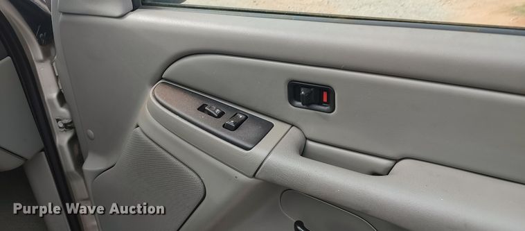 image for item LK9307 2005 Chevrolet Tahoe  SUV