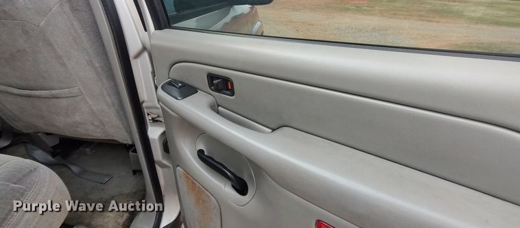 image for item LK9307 2005 Chevrolet Tahoe  SUV