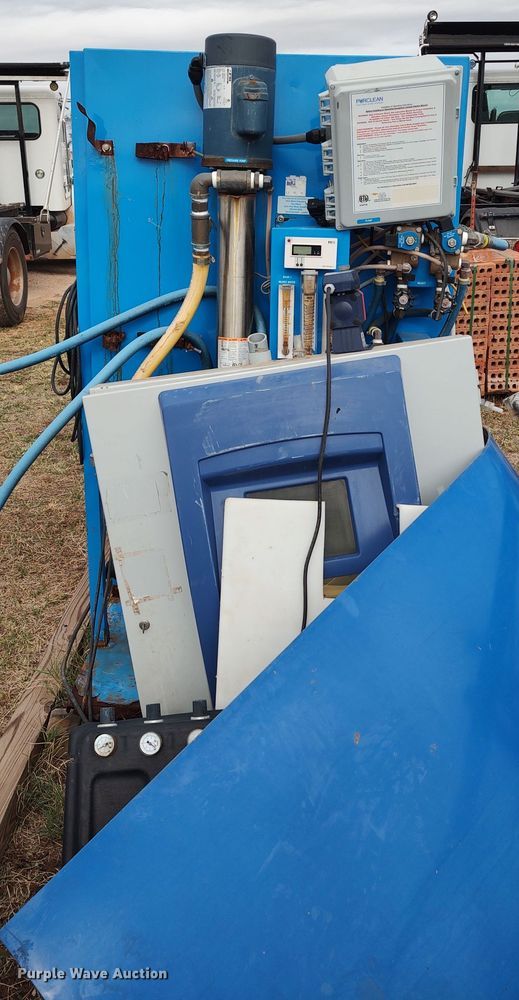 image for item LK9310 Car wash materials