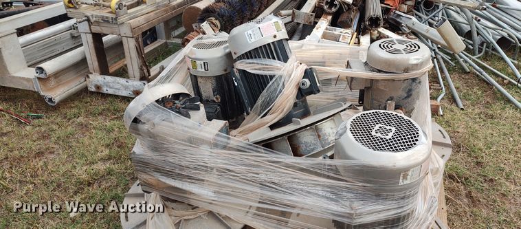 image for item LK9310 Car wash materials