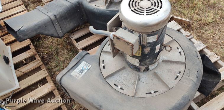 image for item LK9311 Approximately 5 Sonnys Blow 328 blowers