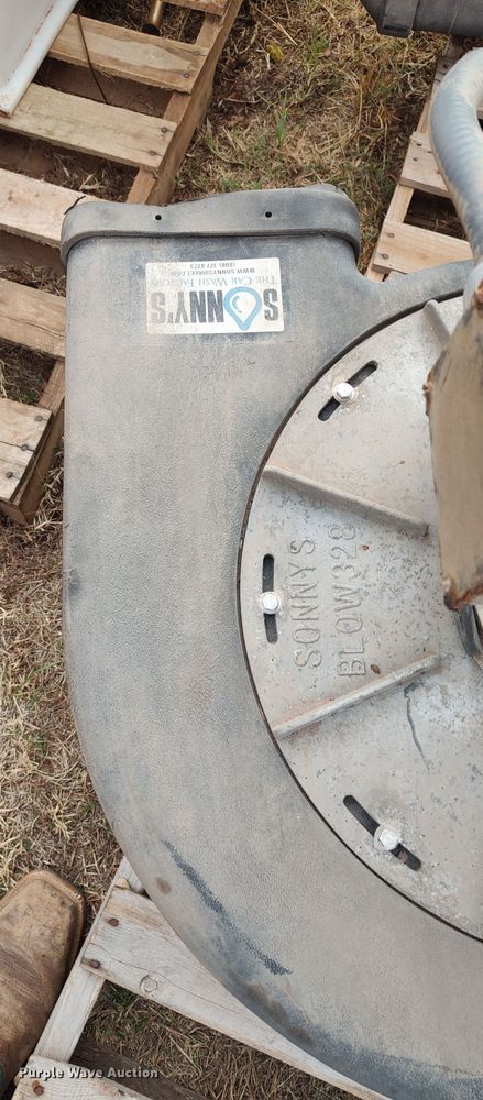 image for item LK9311 Approximately 5 Sonnys Blow 328 blowers