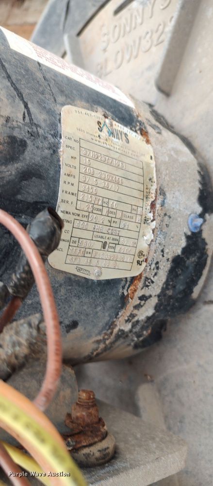 image for item LK9311 Approximately 5 Sonnys Blow 328 blowers