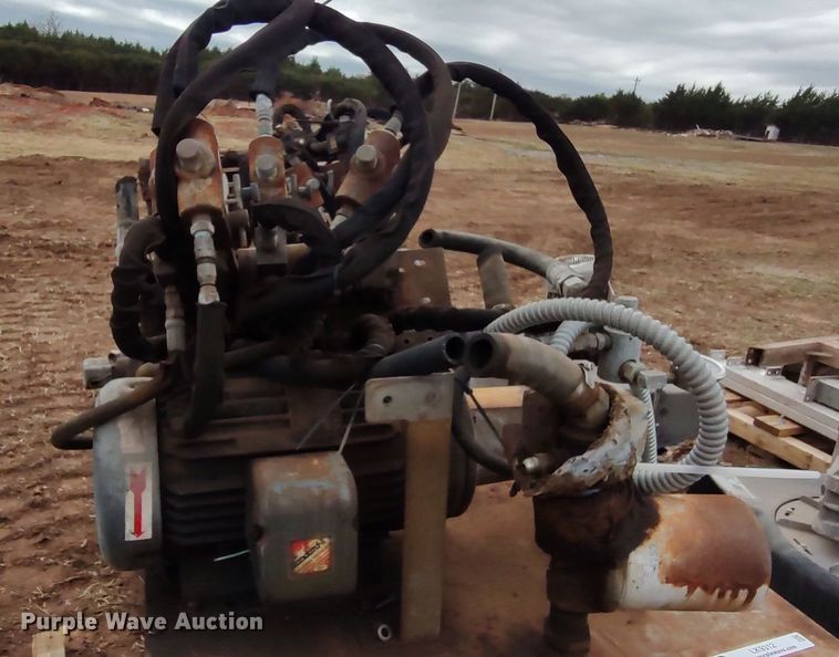 image for item LK9312 (2) hydraulic power units