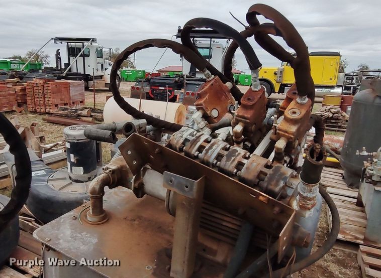 image for item LK9312 (2) hydraulic power units