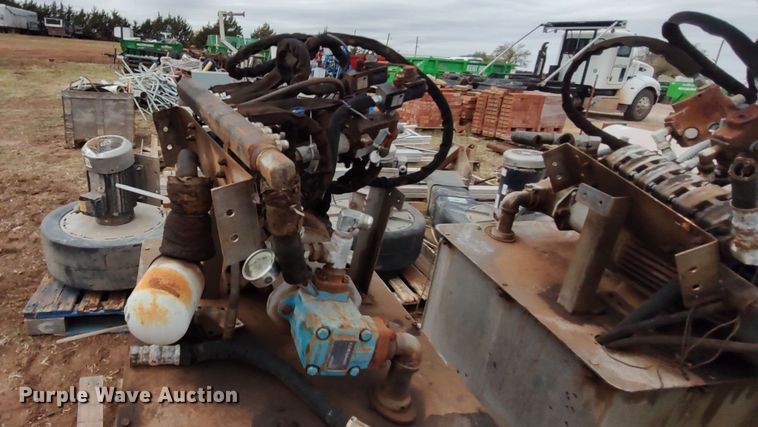 image for item LK9312 (2) hydraulic power units