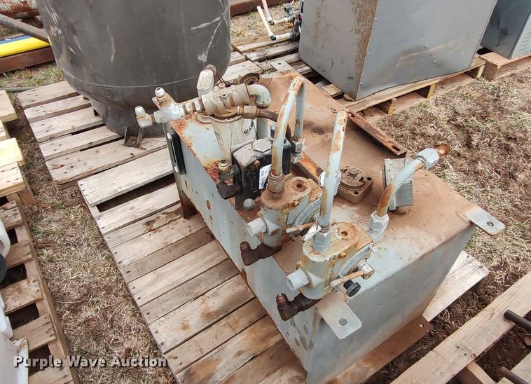 image for item LK9312 (2) hydraulic power units