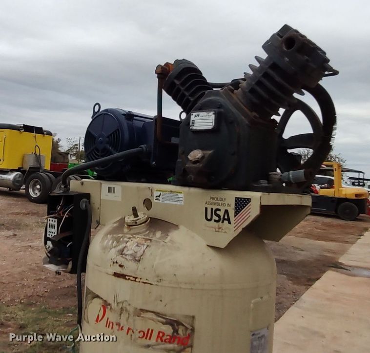 image for item LK9313 Ingersoll Rand 2475N7.5TSC  air compressor