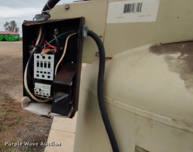 image for item LK9313 Ingersoll Rand 2475N7.5TSC  air compressor