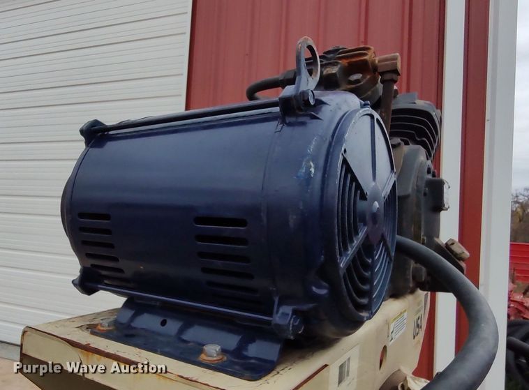 image for item LK9313 Ingersoll Rand 2475N7.5TSC  air compressor