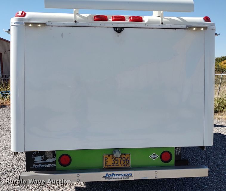 image for item LK9949 2014 GMC Savana G4500  refrigerated delivery van