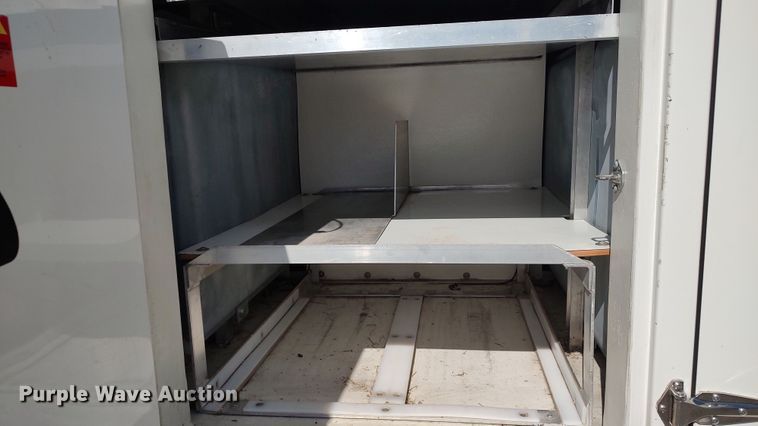 image for item LK9949 2014 GMC Savana G4500  refrigerated delivery van