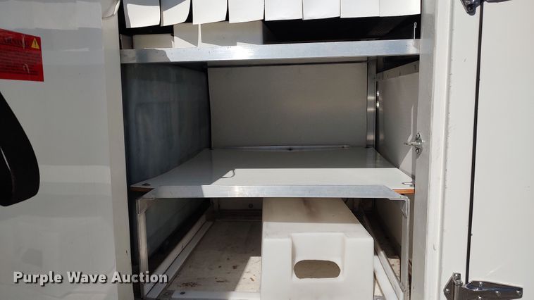 image for item LK9949 2014 GMC Savana G4500  refrigerated delivery van