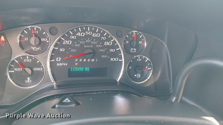 image for item LK9949 2014 GMC Savana G4500  refrigerated delivery van