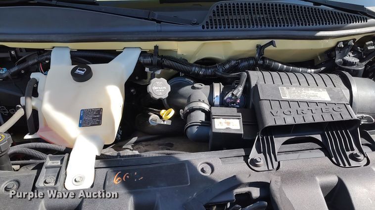 image for item LK9949 2014 GMC Savana G4500  refrigerated delivery van