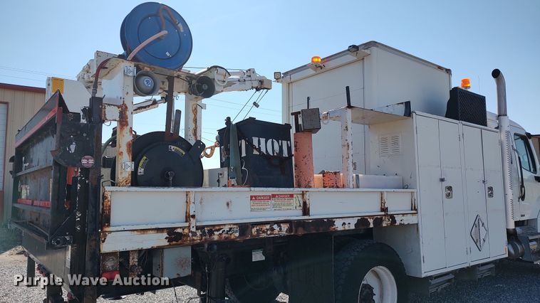 image for item LK9950 2010 Freightliner Business Class M2  Crew Cab utility / service truck