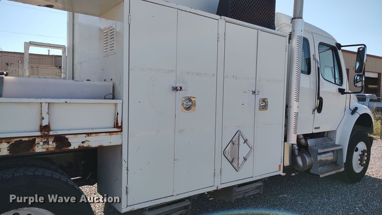 image for item LK9950 2010 Freightliner Business Class M2  Crew Cab utility / service truck