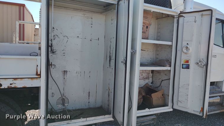 image for item LK9950 2010 Freightliner Business Class M2  Crew Cab utility / service truck