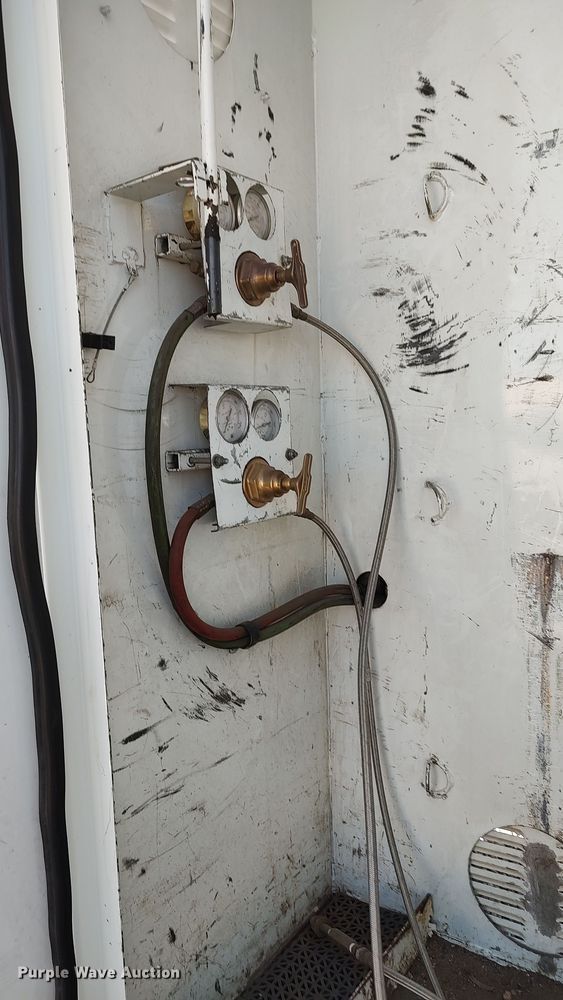 image for item LK9950 2010 Freightliner Business Class M2  Crew Cab utility / service truck