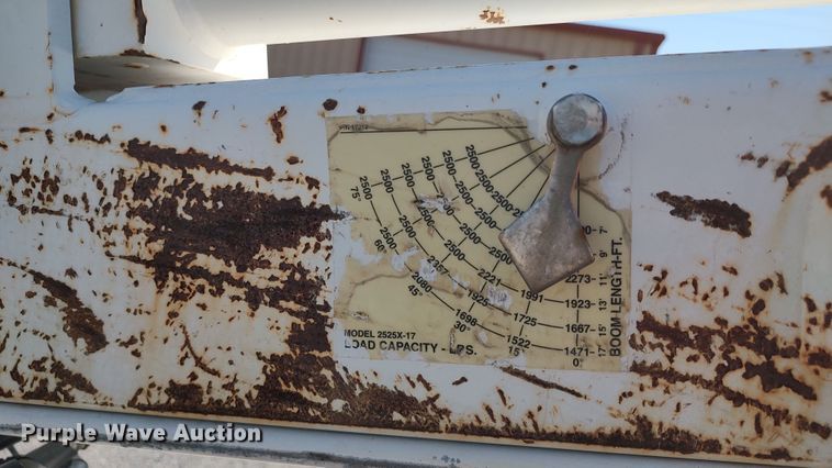 image for item LK9950 2010 Freightliner Business Class M2  Crew Cab utility / service truck