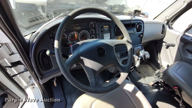 image for item LK9950 2010 Freightliner Business Class M2  Crew Cab utility / service truck