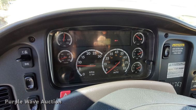 image for item LK9950 2010 Freightliner Business Class M2  Crew Cab utility / service truck