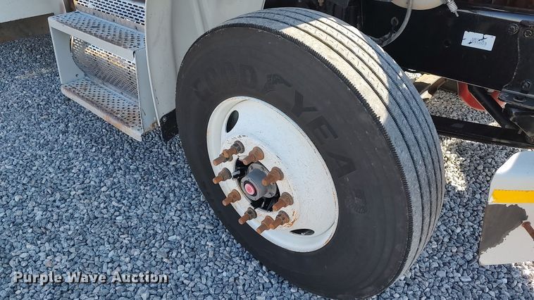 image for item LK9950 2010 Freightliner Business Class M2  Crew Cab utility / service truck