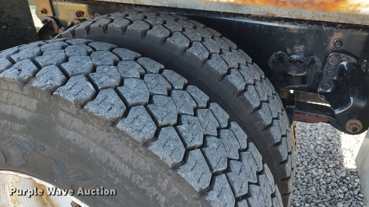 image for item LK9950 2010 Freightliner Business Class M2  Crew Cab utility / service truck