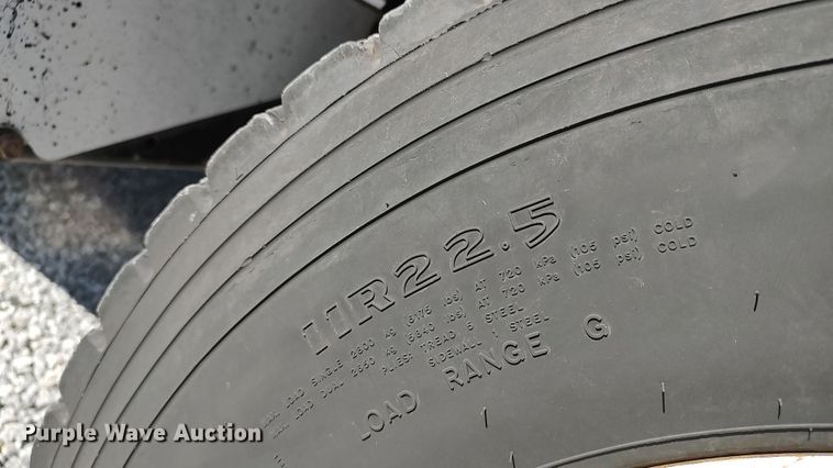 image for item LK9950 2010 Freightliner Business Class M2  Crew Cab utility / service truck