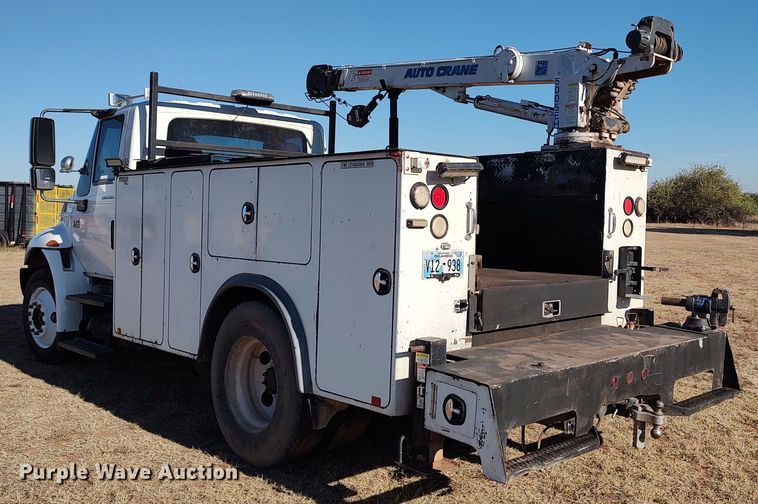 image for item LK9961 2007 International 4200  utility / service truck