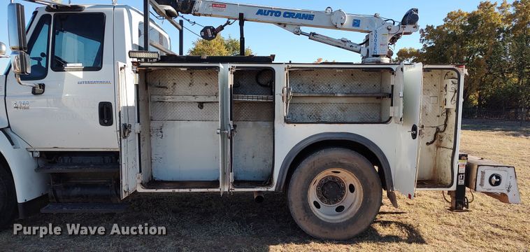 image for item LK9961 2007 International 4200  utility / service truck