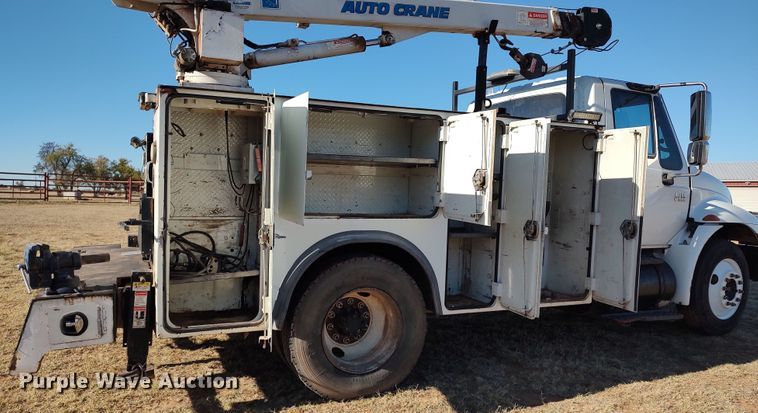 image for item LK9961 2007 International 4200  utility / service truck