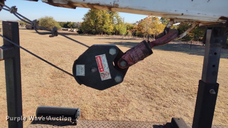 image for item LK9961 2007 International 4200  utility / service truck