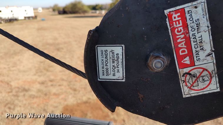 image for item LK9961 2007 International 4200  utility / service truck