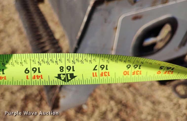 image for item LK9961 2007 International 4200  utility / service truck