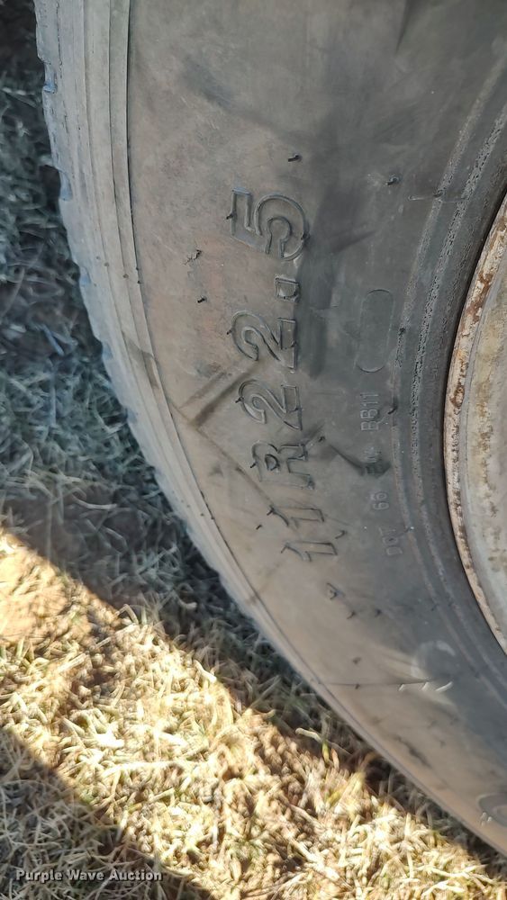 image for item LK9961 2007 International 4200  utility / service truck